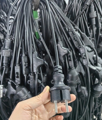 Outdoor Hanging Light Bulb Set 100m Waterproof IP65 Cable with 200pcs Adjustable Holders