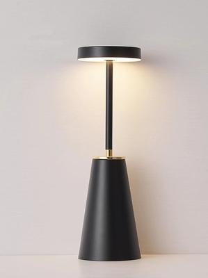 Metal Nightlight Bedside Lamp Wireless Rechargeable Table Lamp for Bedroom Decoration
