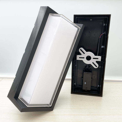 Outdoor Waterproof 24w LED Wall Light with 80lm/w Efficiency and 3000K/4000K/6500K CCT