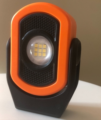 White Emitting Color 780lm Floodlight for Warehouse and Other Working Environments
